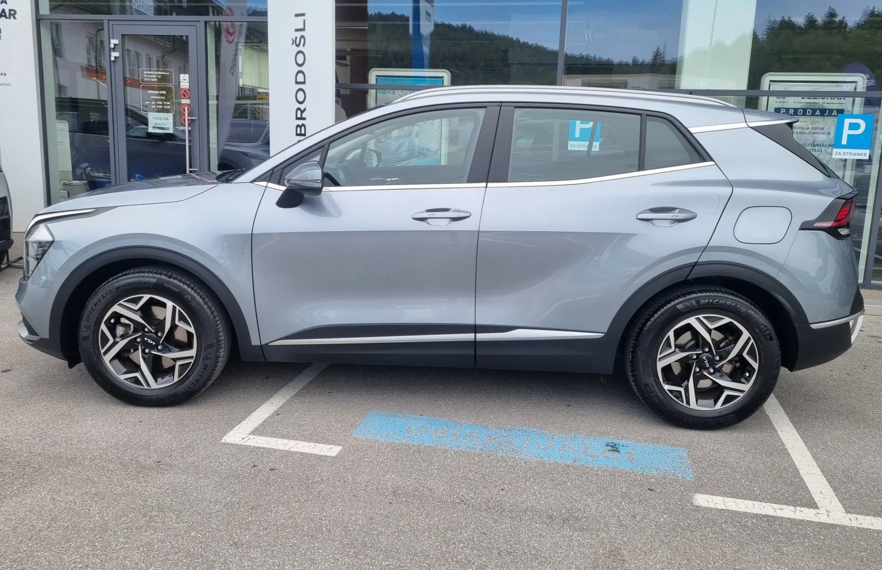 Zunanja slika - KIA Sportage - 1.6 T-GDI MHEV AVTOMATIK - SLOVENSKI + 1. LASTNIK - 5