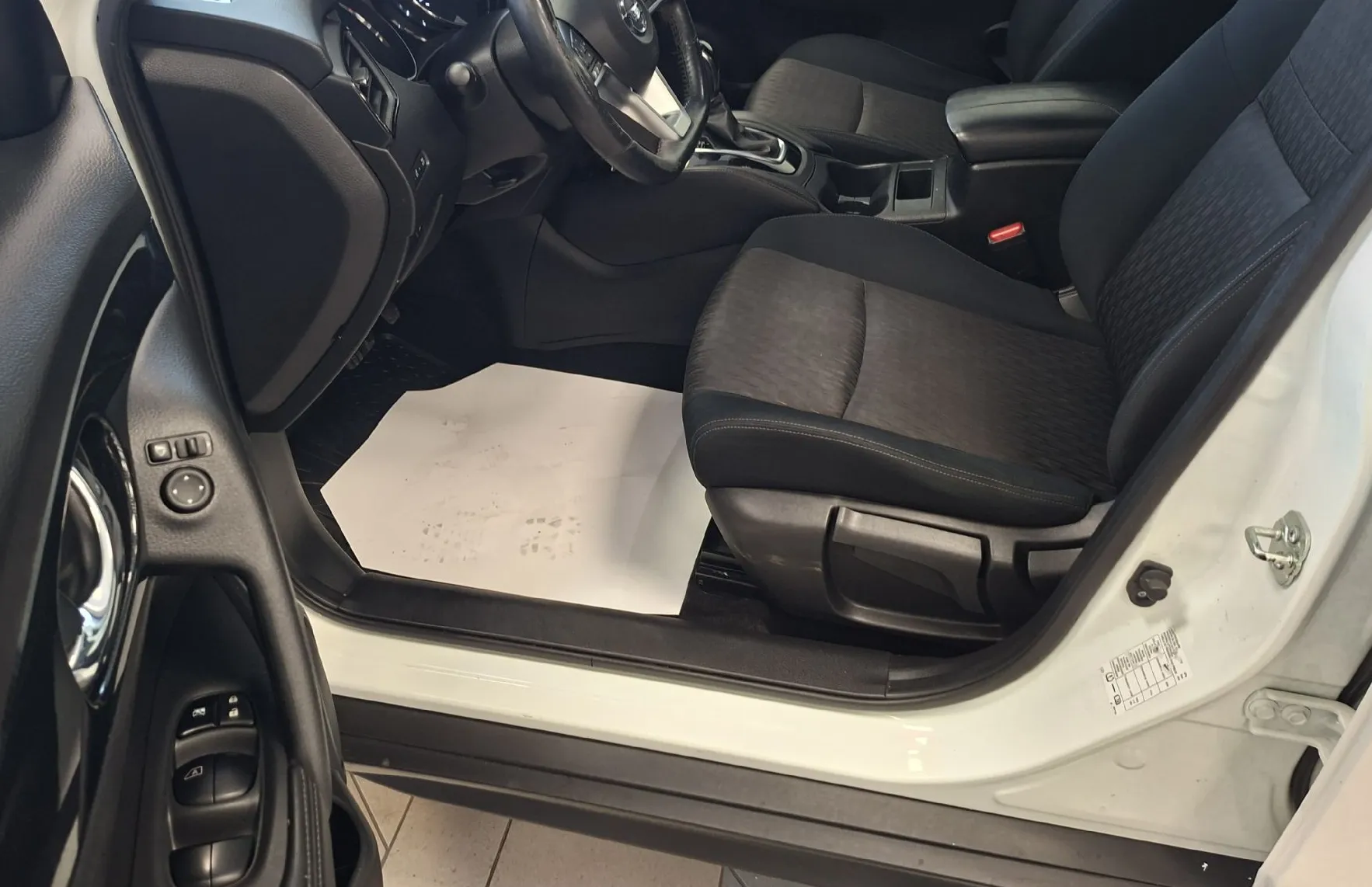 Zunanja slika - Nissan X-Trail - 1.3 DiG DCT N-Connecta-SLO-LED-KAMERA-NAVI- - 15