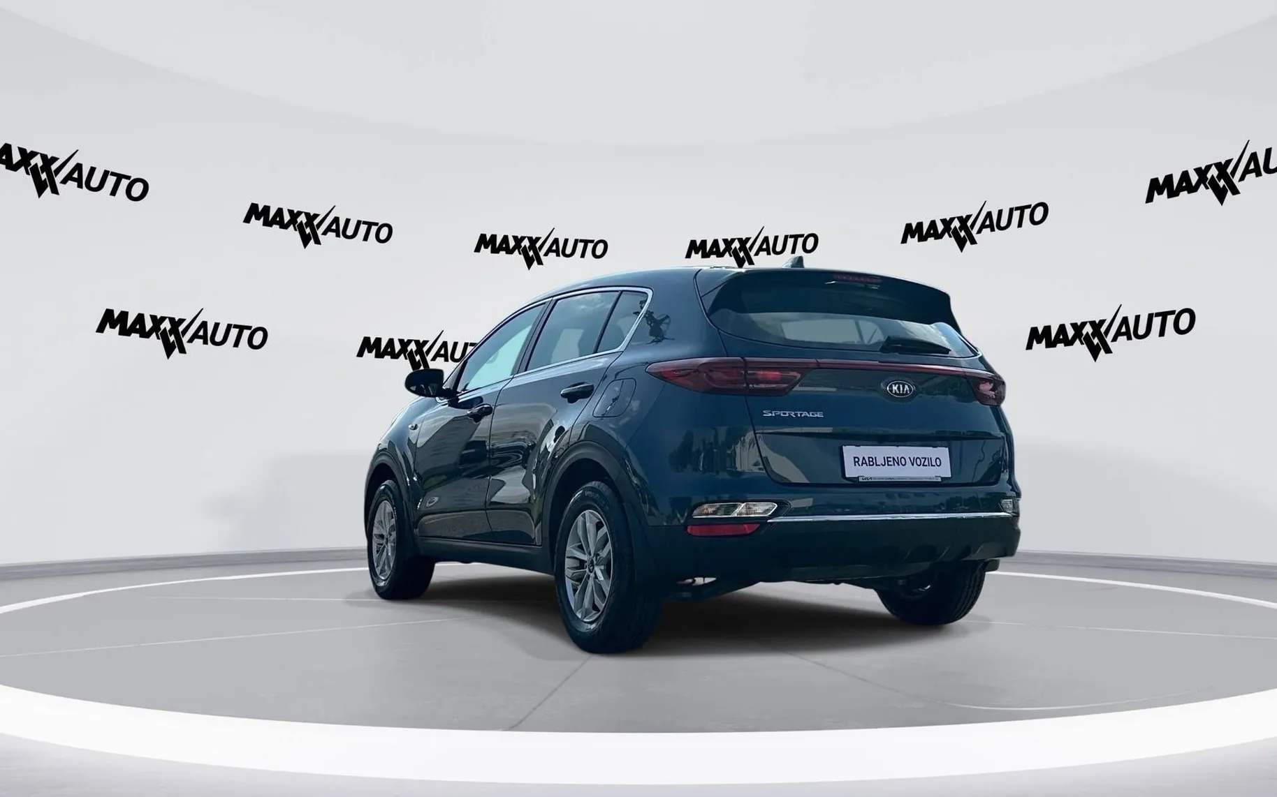 Notranja slika - KIA Sportage - 1.6 GDI LX Active ISG - 7