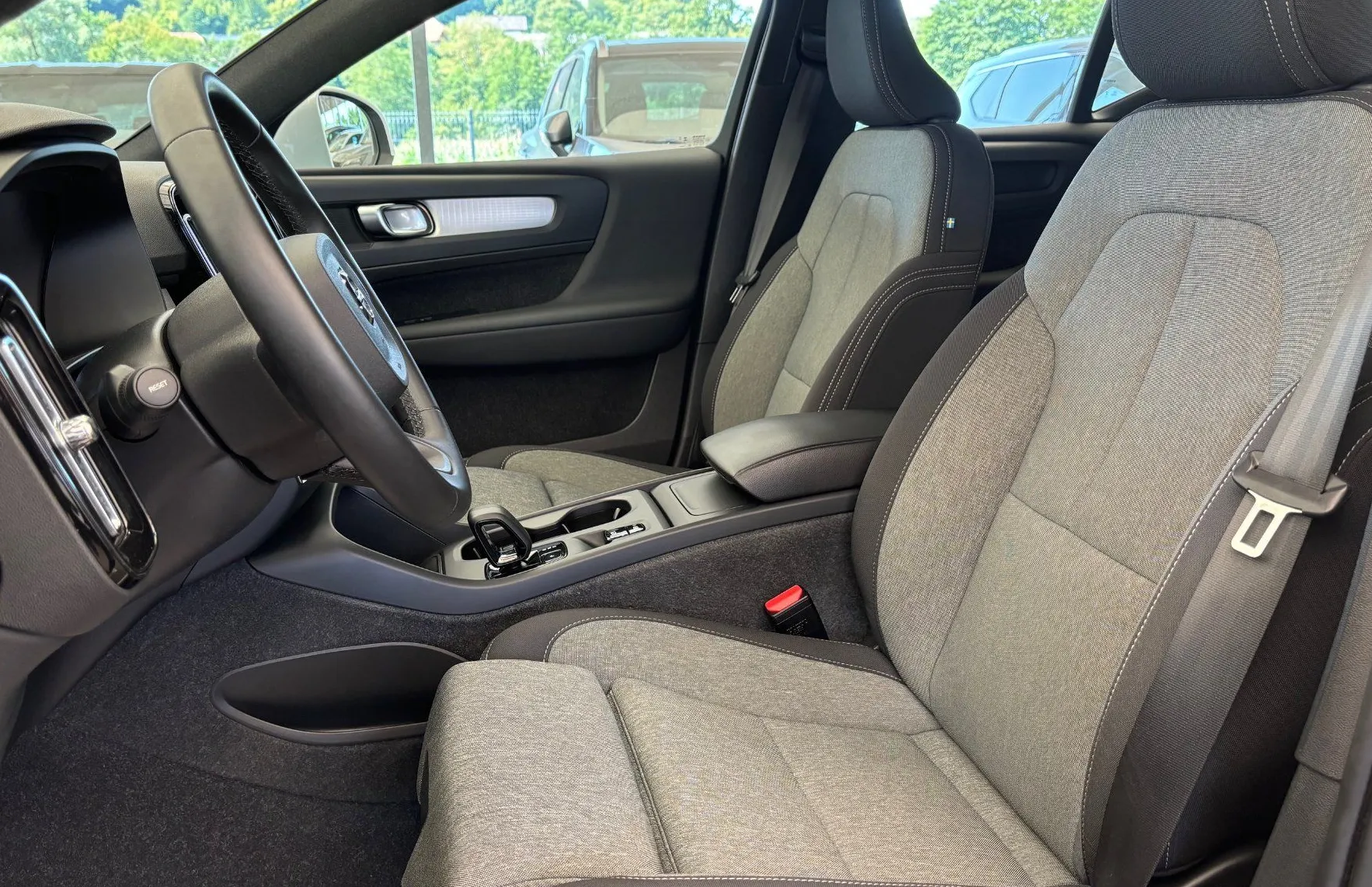 Zunanja slika - Volvo XC40 - B3P Nordic Core Avt. - 9