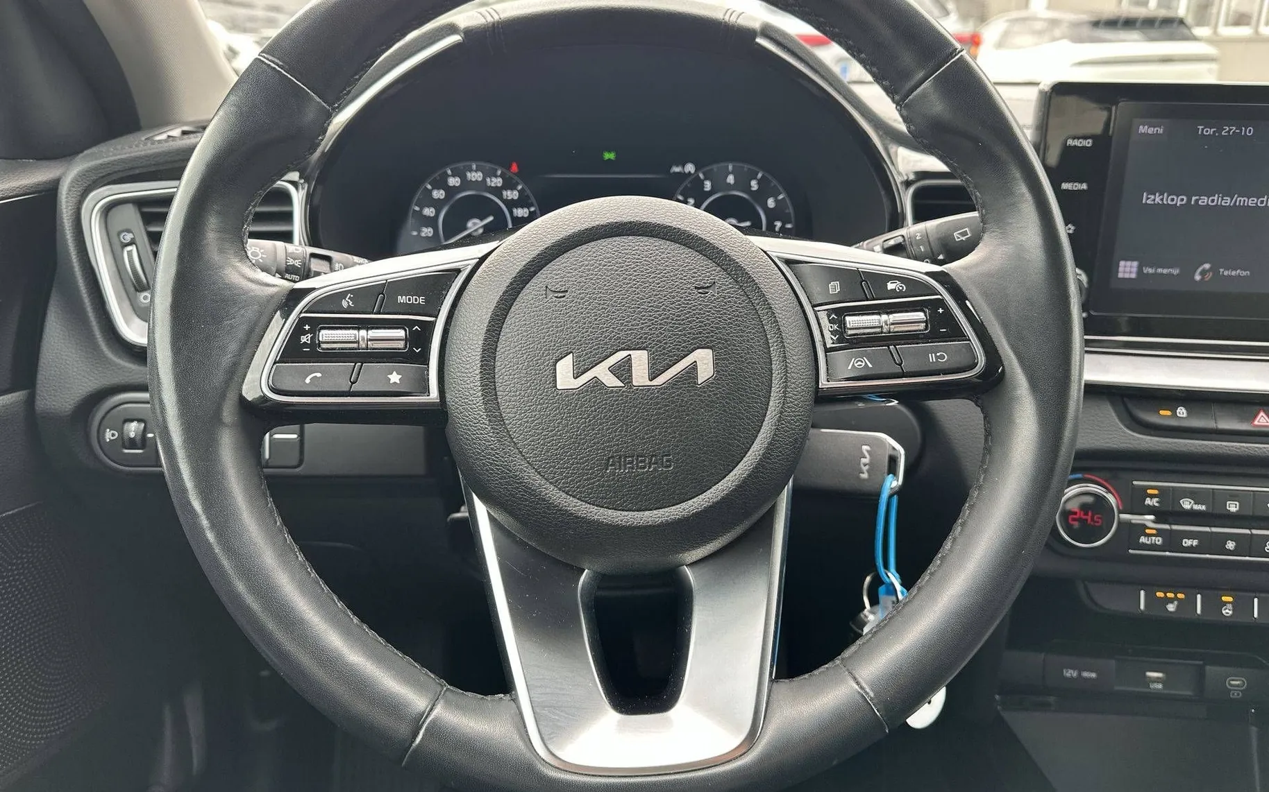 Notranja slika - KIA XCeed - 1.5 T-GDI EX WAY - 15
