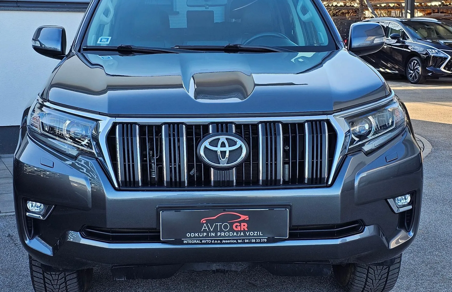 Zunanja slika - Toyota Land Cruiser - 2.8 D-4D AWD Premium-Le 165.000 km- EL.Sede  382 i-K - 3