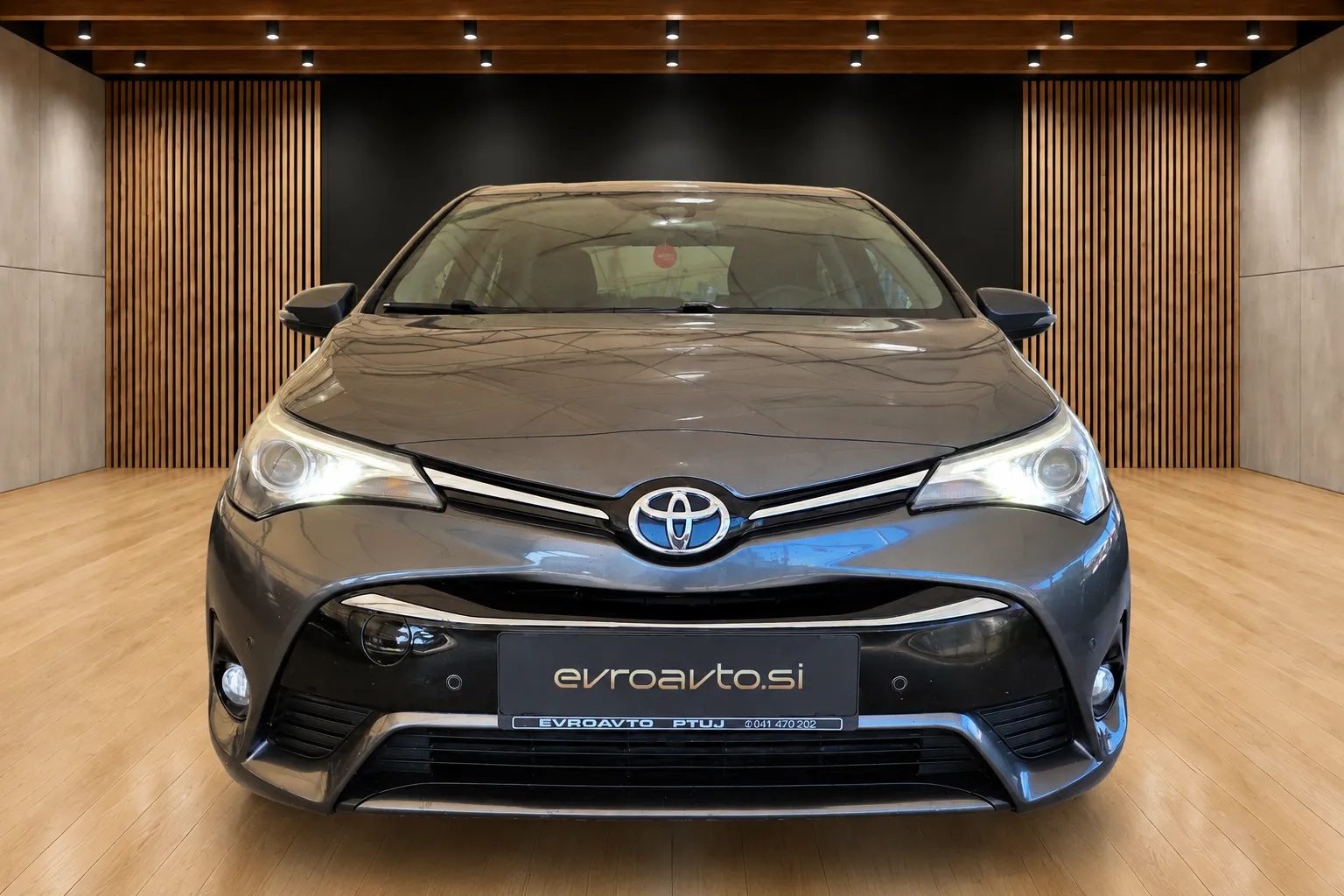Zunanja slika - Toyota Avensis - 2.0 D-4D Luna Sloven. poreklo-Brez pologa 84 obrok - 2