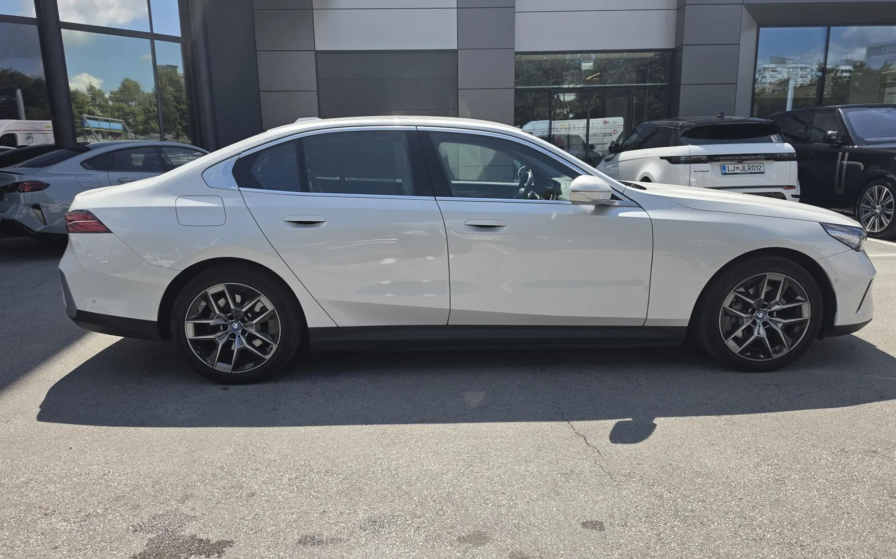 Zunanja slika - BMW i5 - eDrive40 Limuzina - 5