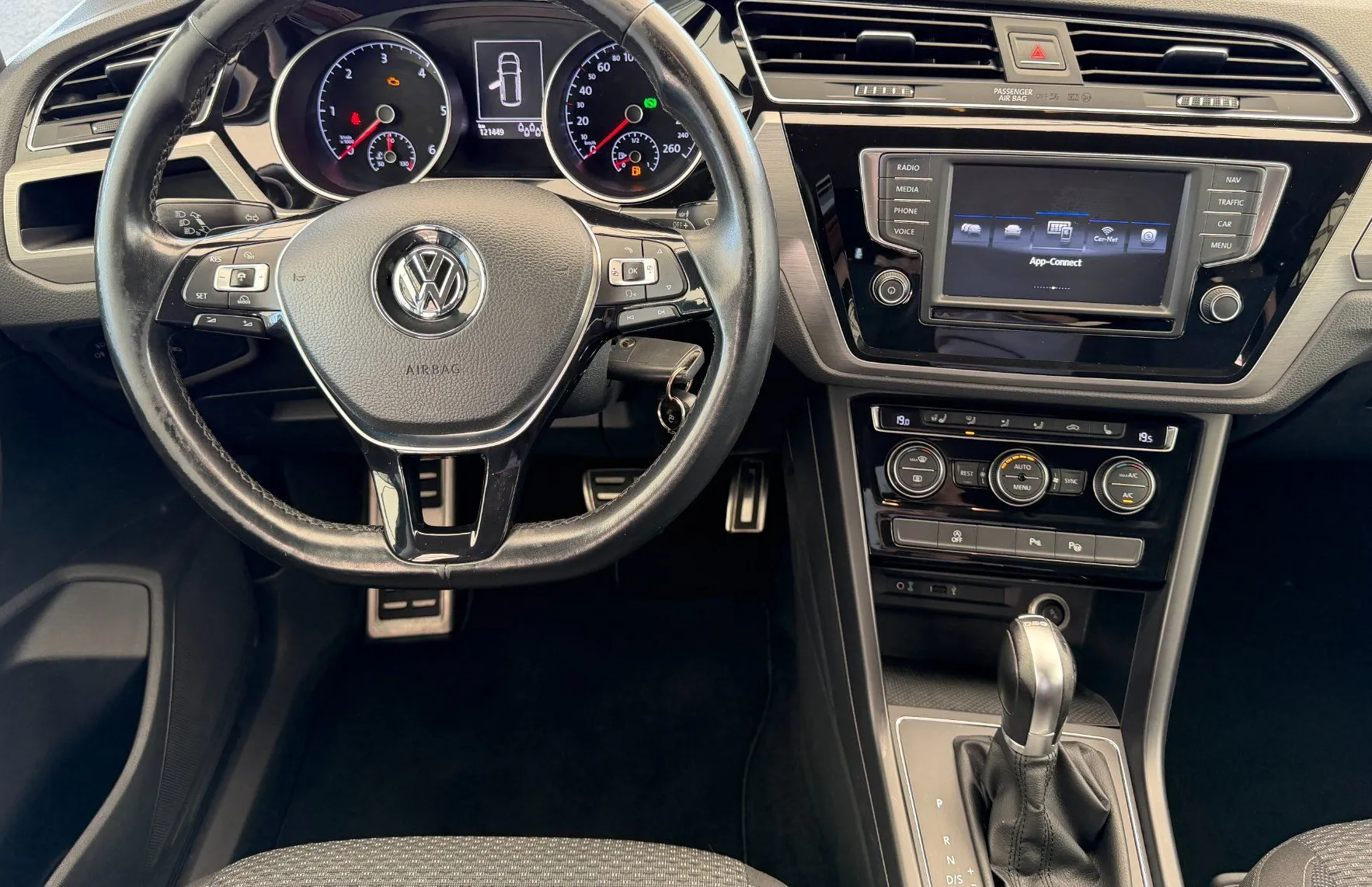 Zunanja slika - Volkswagen Touran - 1.6 TDI Comfortline DSG - KAMERA - LED - 7 SEDEŽEV - 6