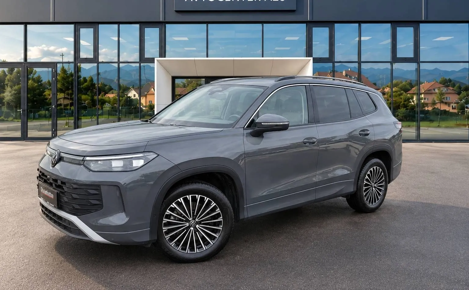 Zunanja slika - Volkswagen Tayron - 1.5 eTSI  Life DSG- 7 sedežev-Vlečna kljuka-360kam - 1