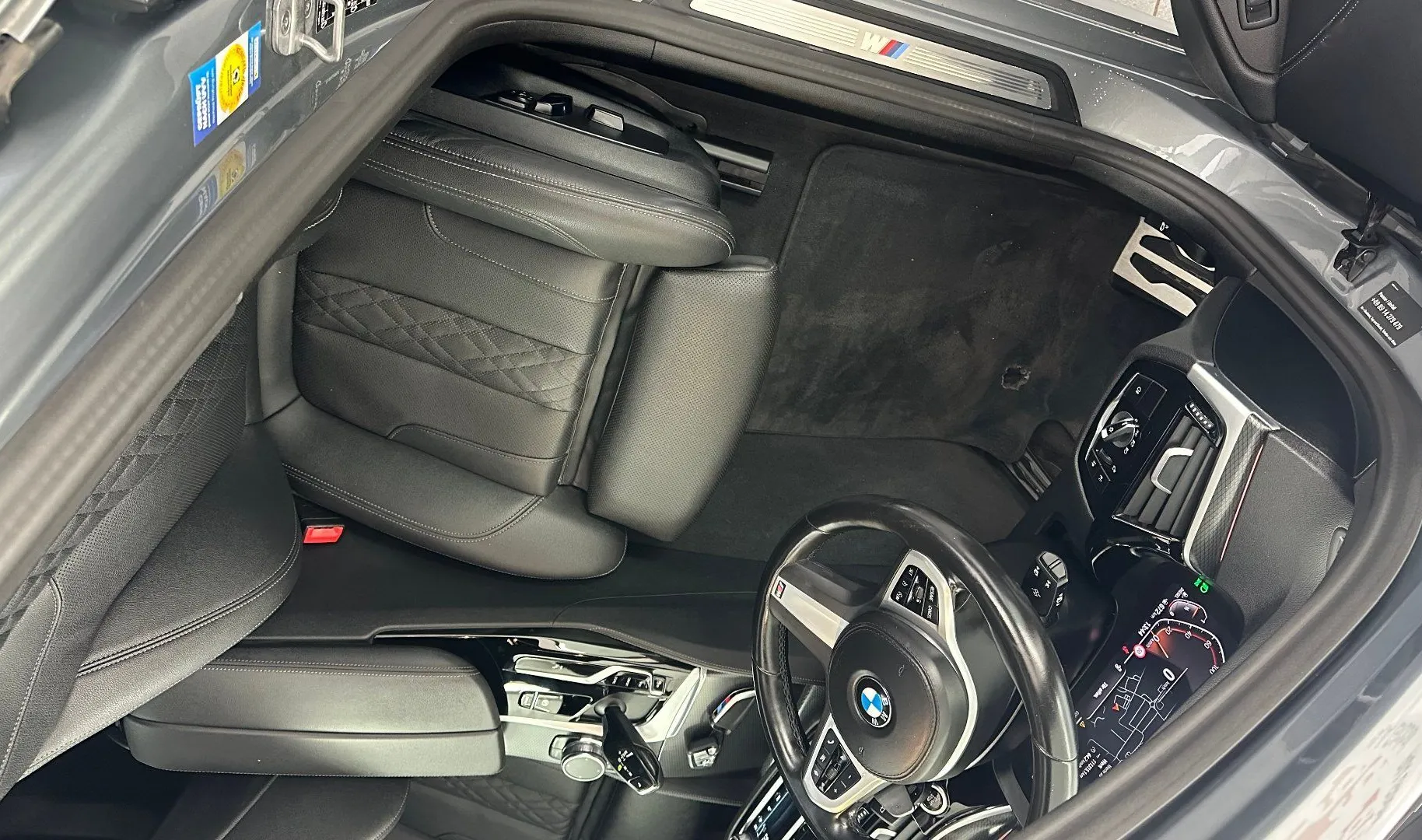Zunanja slika - BMW Serija 5 - 520d Avt.M Sport.NEMŠKI+4ALU.KAMERA.PANORAMA.USNJE - 10