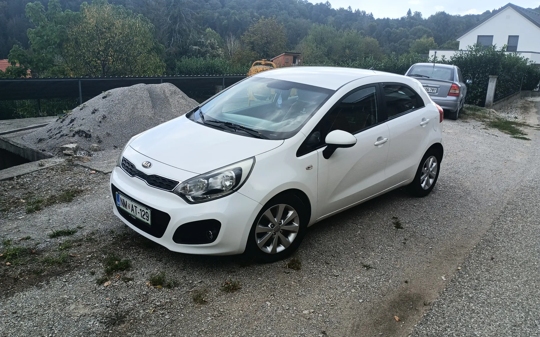 Zunanja slika - KIA Rio - 1,4 CRDi EX Fun - 5