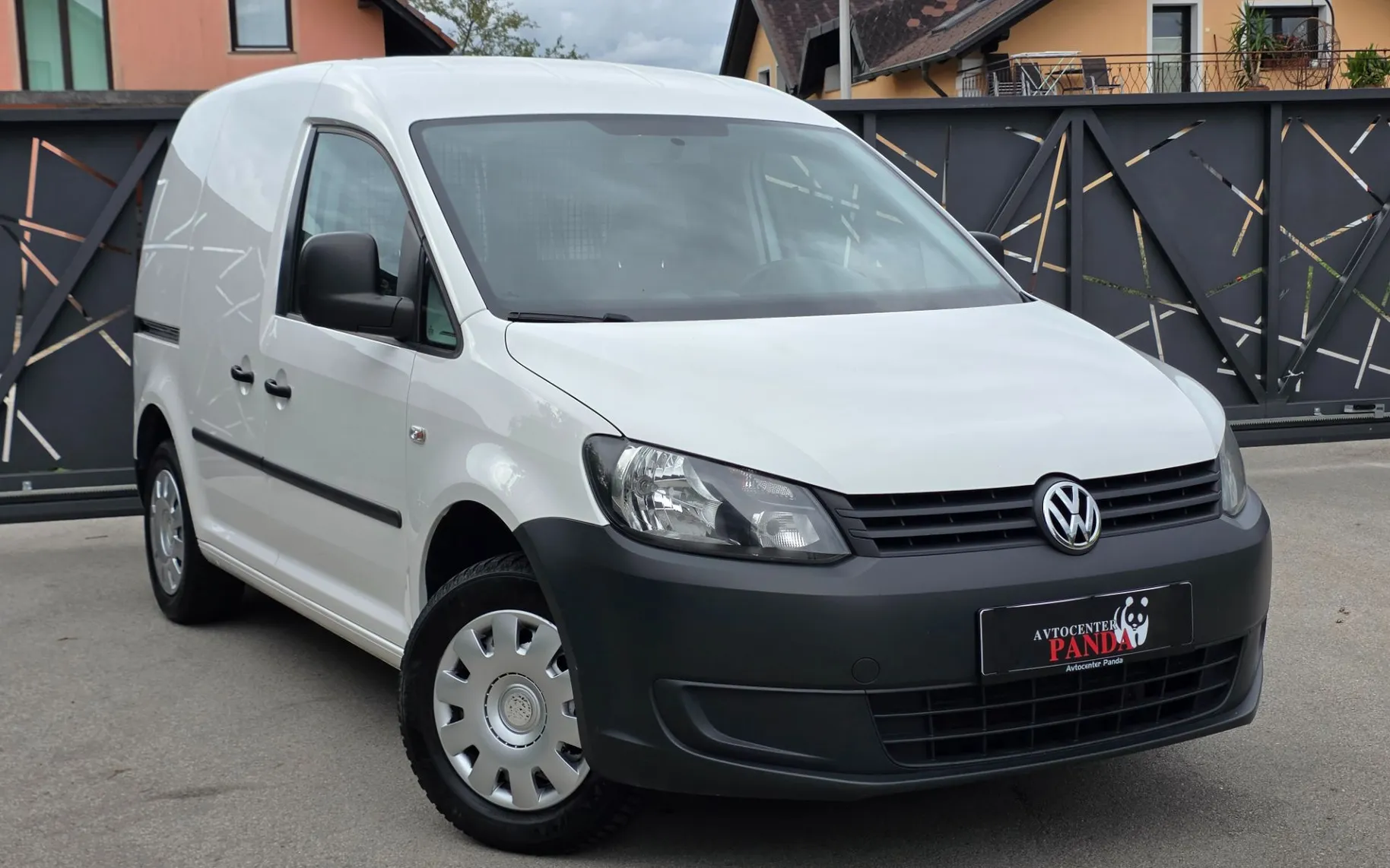 Zunanja slika - Volkswagen Caddy - Crafter  1,6 TDI Trendline - 6
