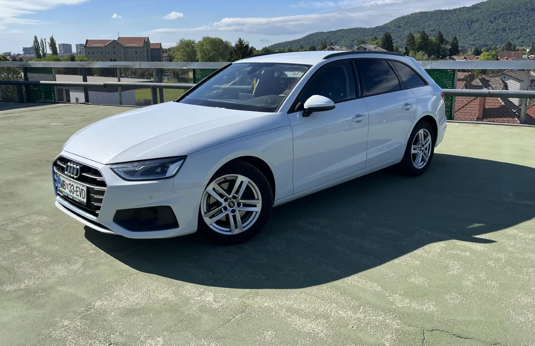 Zunanja slika - Audi A4 - Avant 30 TDI S tronic. LED. MASAŽNI SED. KAM. 2X PDC - 1