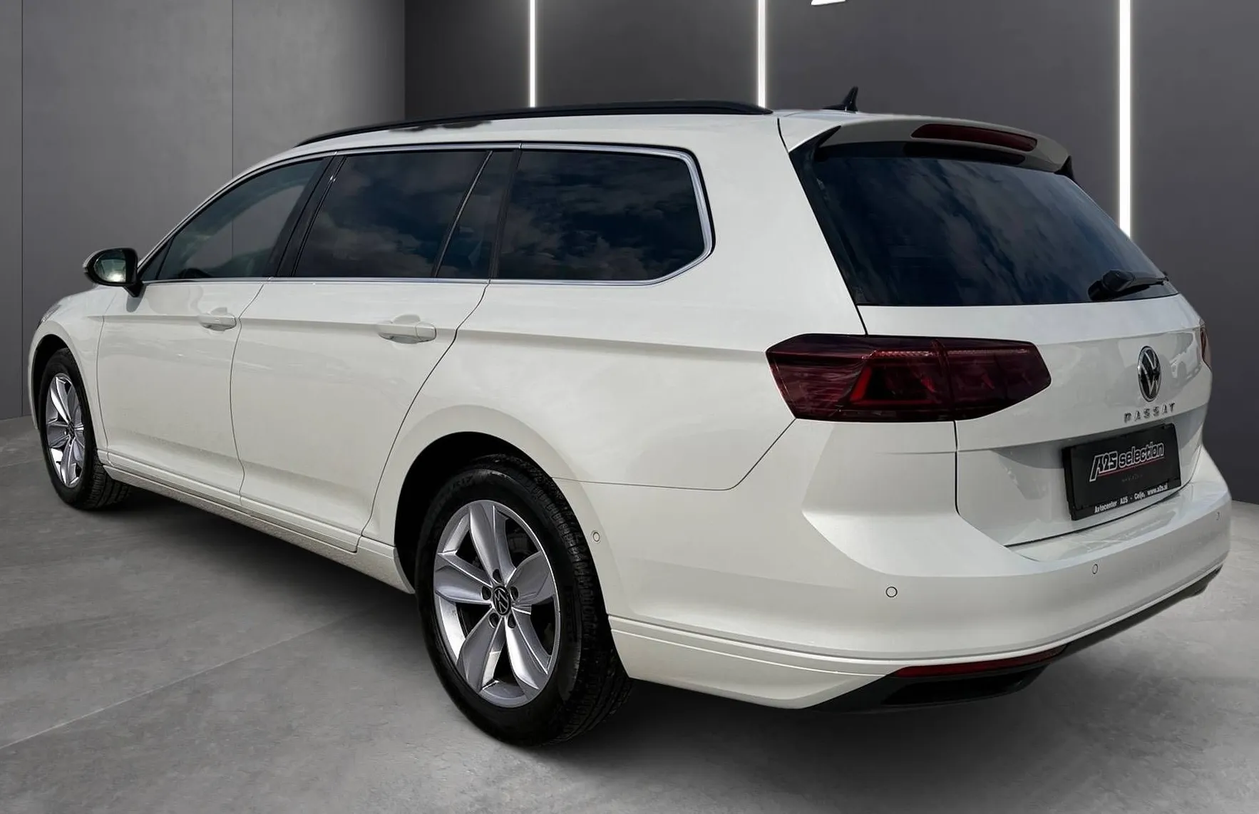 Zunanja slika - VW Passat - Variant 2.0 TDI BMT SCR avt.147kW-Matrix-Mrtvi kot ACC - 4