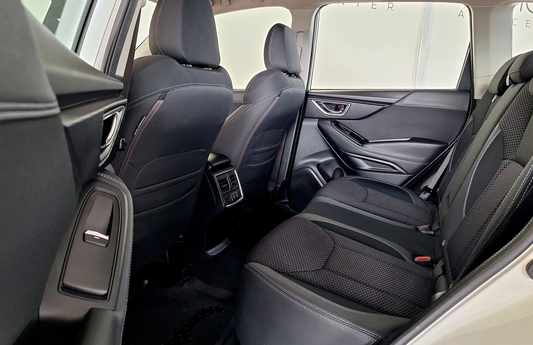 Zunanja slika - Subaru Forester - 2.0i Premium CVT MHEV E-BOXER•4X4•KAMERA•ACC• - 12