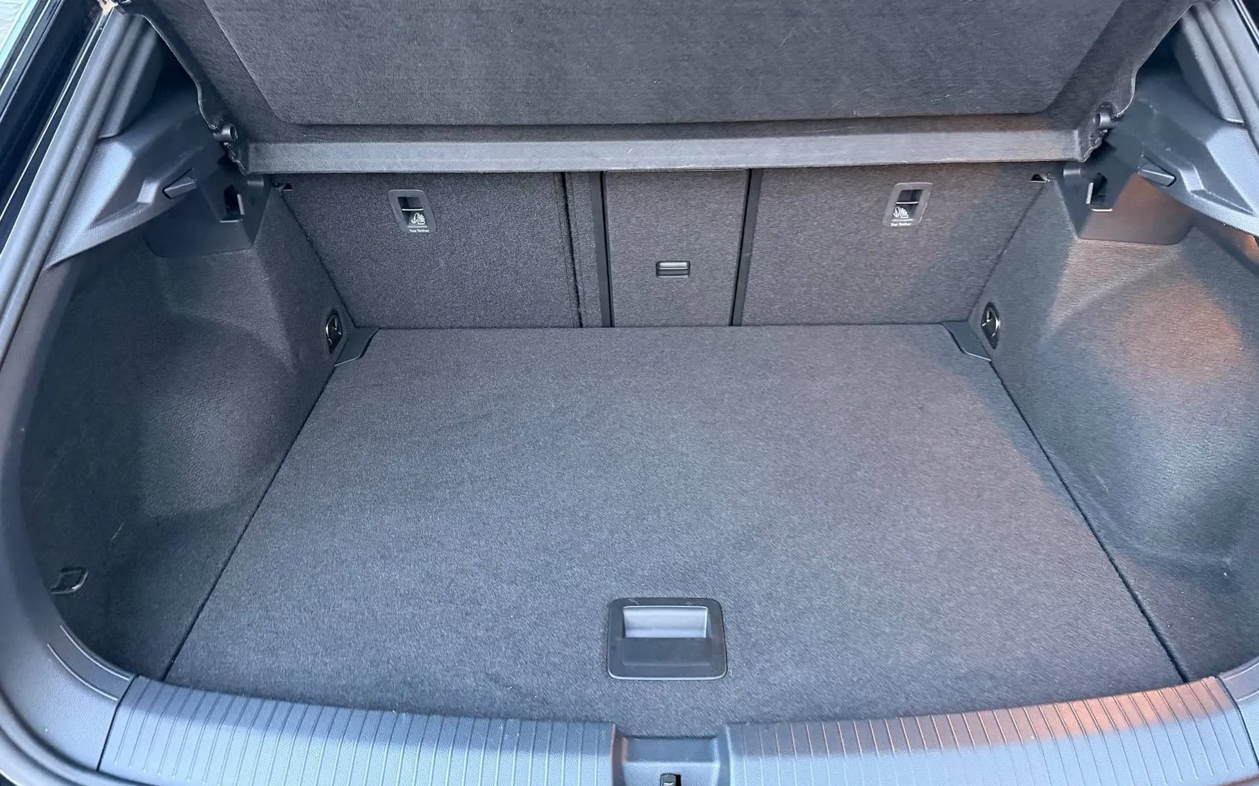 Notranja slika - Volkswagen T-Roc - 1.0 TSI BMT R-Line-LED-ACC-PDC-Vzvratna kamera.... - 7