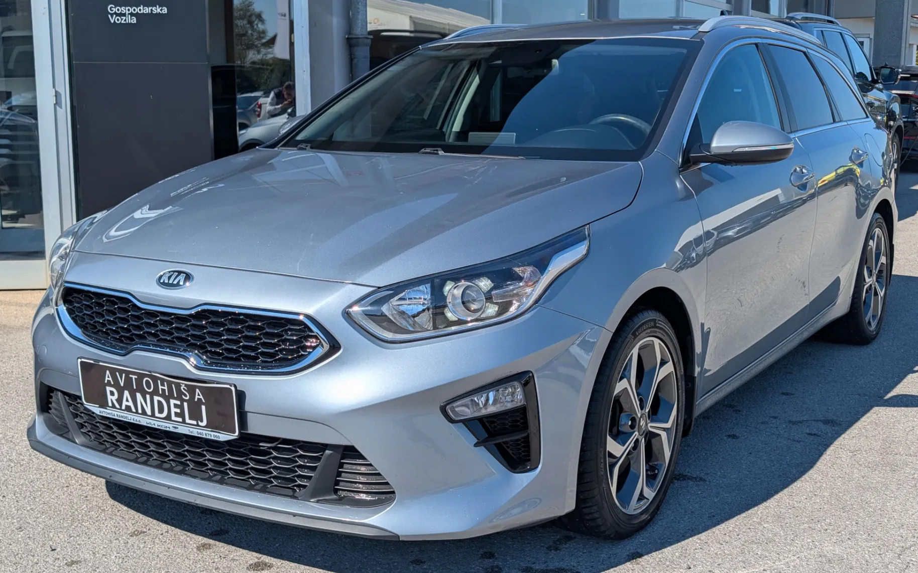 Zunanja slika - KIA Ceed - SW 1.4 T-GDI EX Fresh ISG DCT - 2