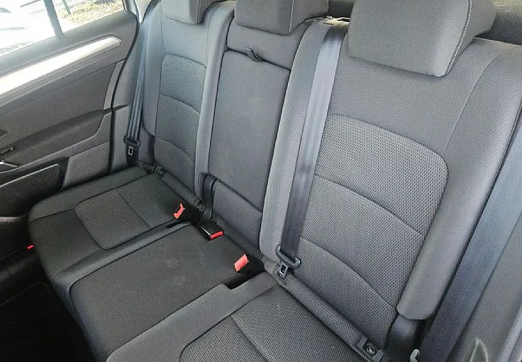 Zunanja slika - Volkswagen Golf - Sportsvan 1.6 TDI 116ks °16-COL° °2x PDC° °TEMPOMAT° - 12