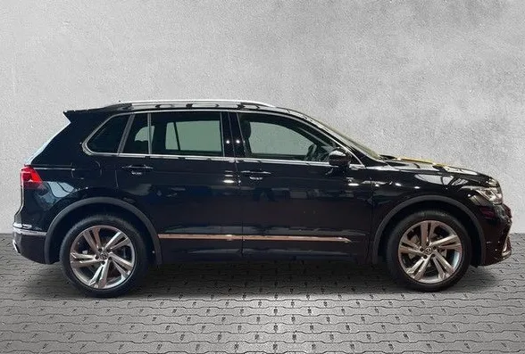 Zunanja slika - VW Tiguan - 2.0 TDI R-Line ACC + Vlečna Kljuka - 3