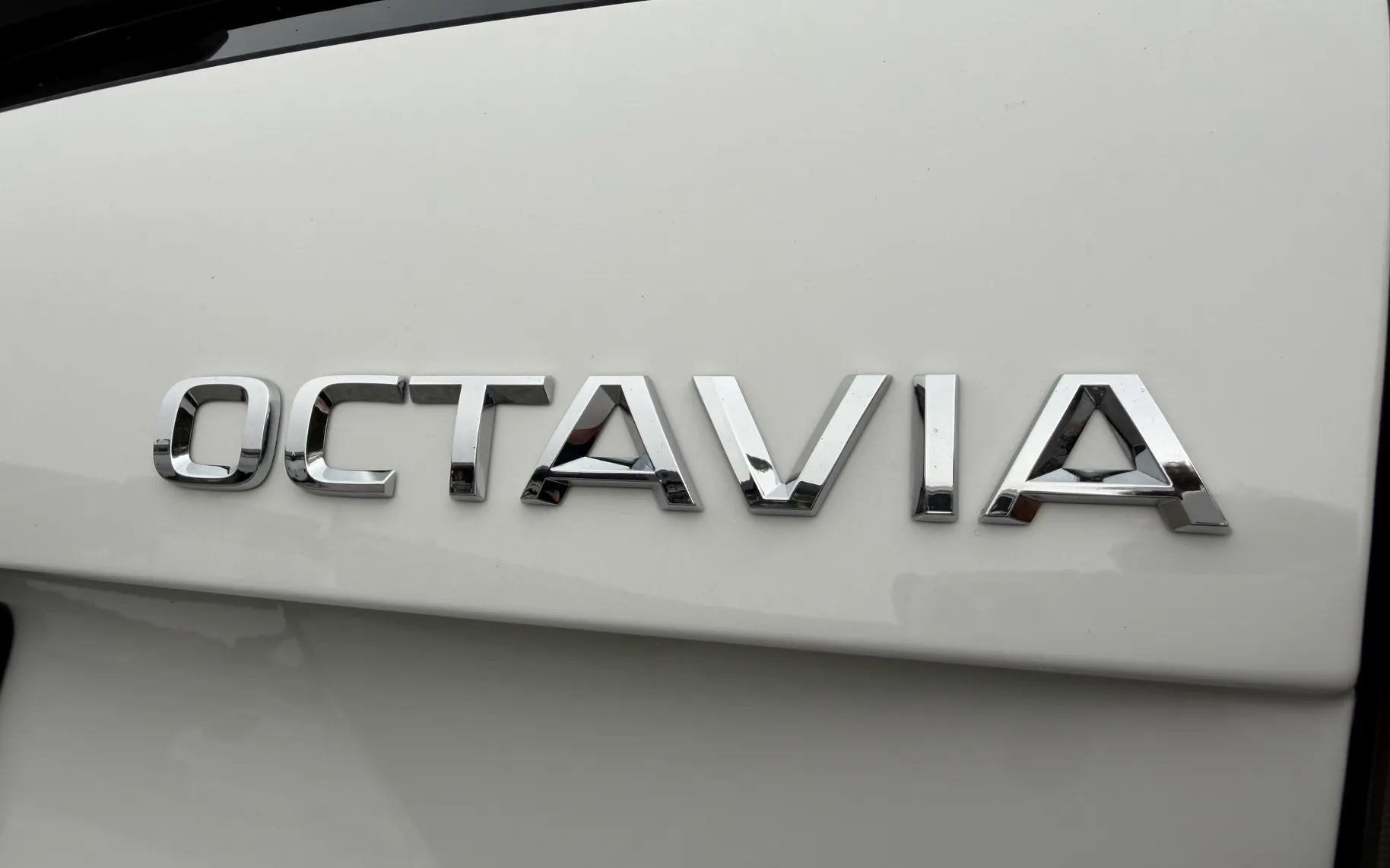 Zunanja slika - Škoda Octavia - 2.0 TDI DSG 4x4 LAURIN CLEMENT 2.LASTNIK PANO. - 8