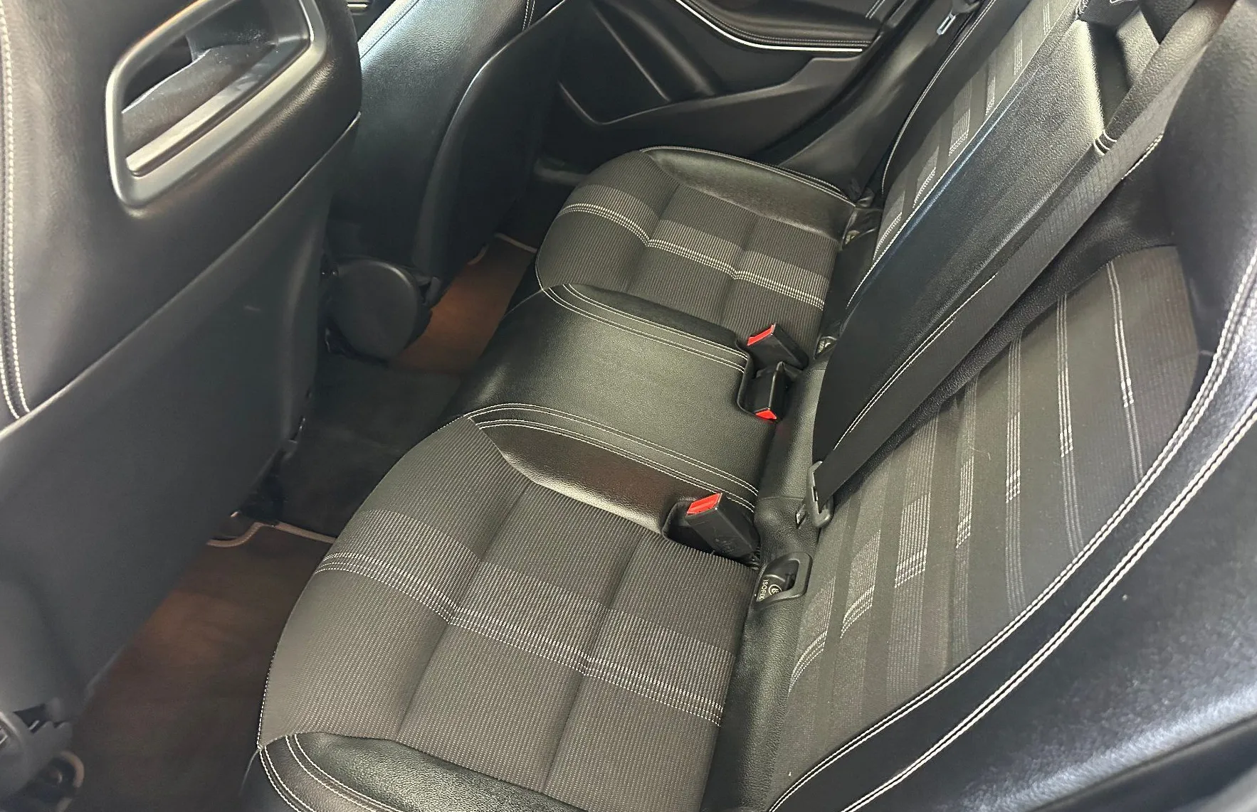 Zunanja slika - Mercedes-Benz GLA-Razred - GLA 180 Avt.KAMERA.USNJE.LED.NAVI. - 12