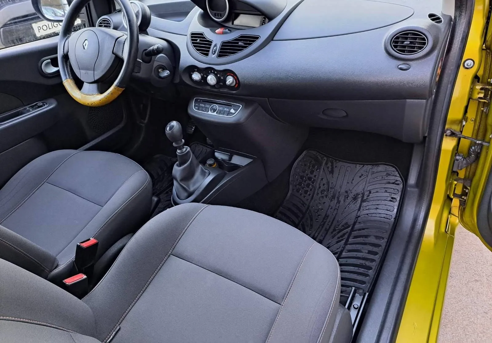 Notranja slika - Renault Twingo - 1.2-KLIMA-MODEL 2011-ODLIČEN-SLOV.POREKLO... - 8