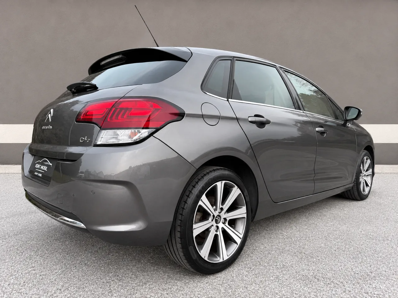 Zunanja slika - Citroën C4 - 1.6 BlueHDi SHINE 1.LASTNICA SLO.VOZILO NAVI ALU17 - 6