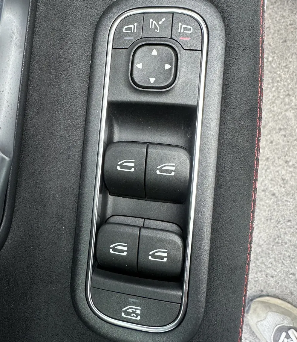 Zunanja slika - Mercedes-Benz CLA-Razred - 200d AVT. AMG-NIGHT-KEYLESS-KAMERA-PDC-NAVI-18COL - 18