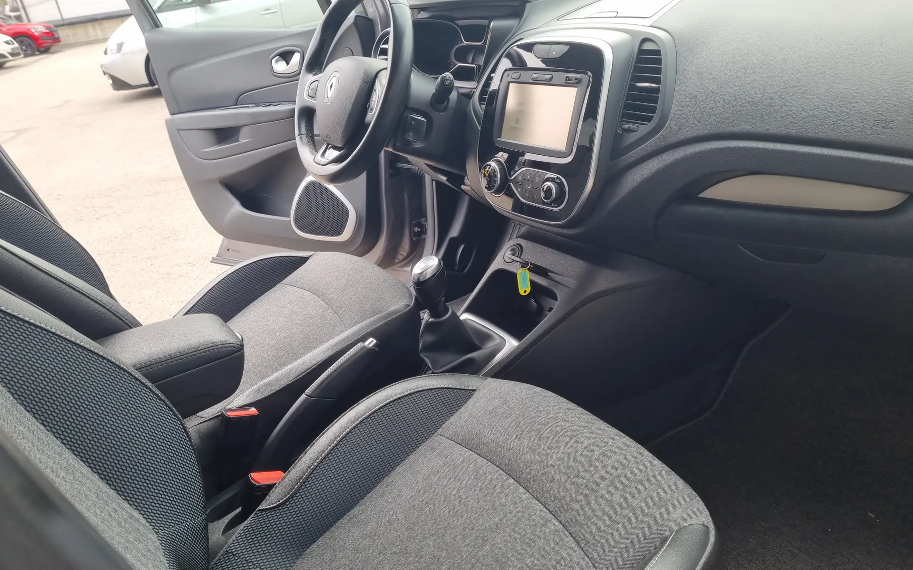 Zunanja slika - Renault Captur - TCe 90 Energy Intens 45396 KM - 8