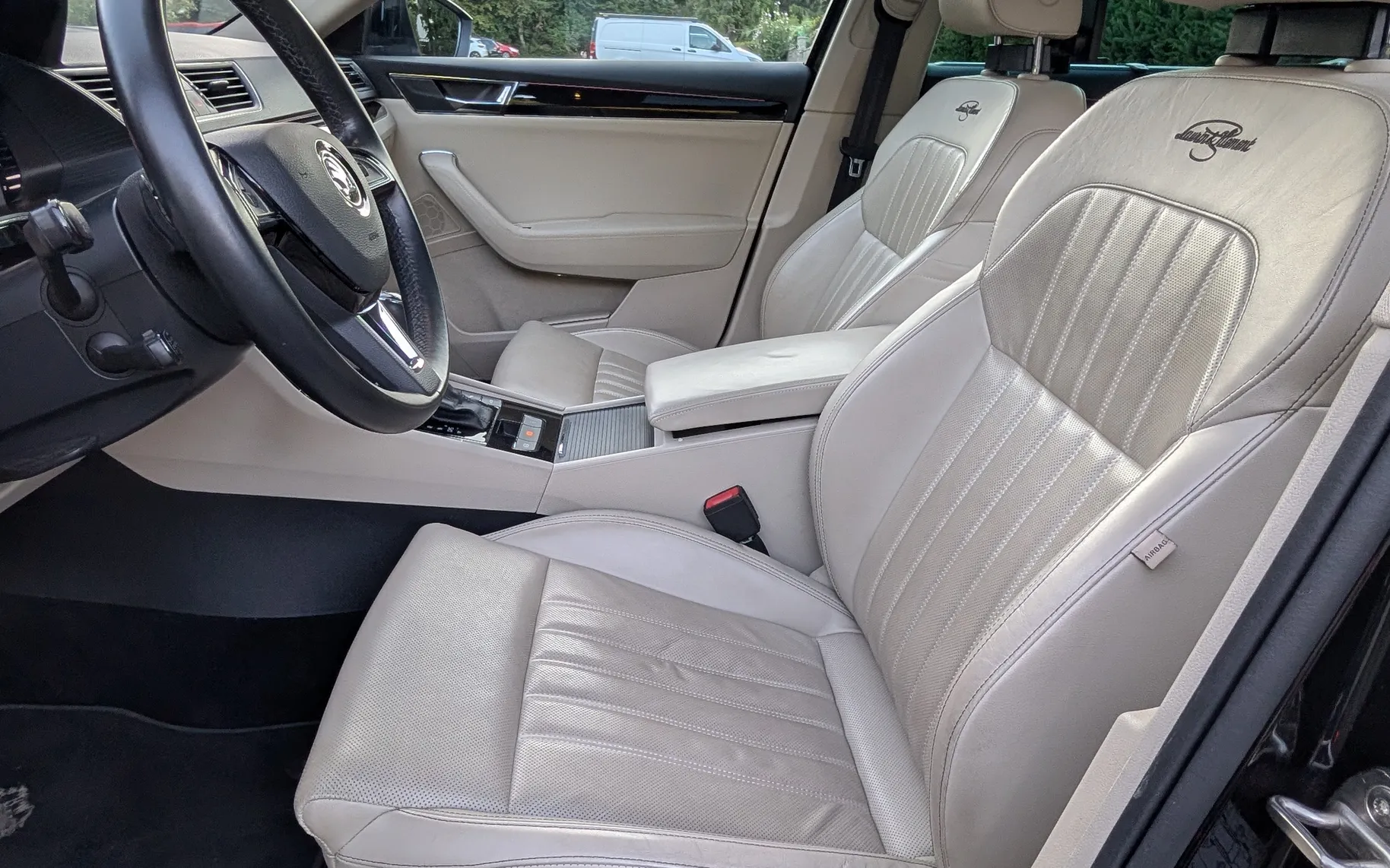 Zunanja slika - Škoda Superb - 4x4 2,0 TSI L&K DSG - 6