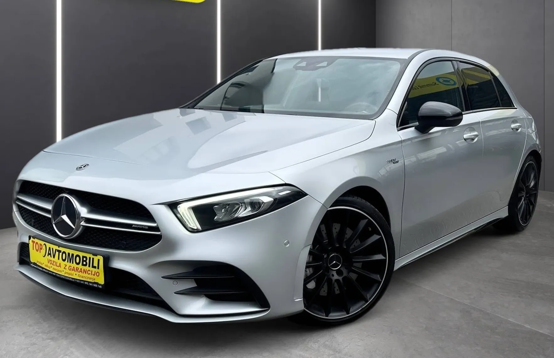 Zunanja slika - Mercedes-Benz A-Razred - 35 AMG 4MATIC + DTC LED KAM NAVI PDC TEMP GR.SEDEŽ - 1
