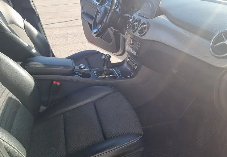 Zunanja slika - Mercedes-Benz B-Razred - B 200 d GRET. SEDEŽEV, LED - 8