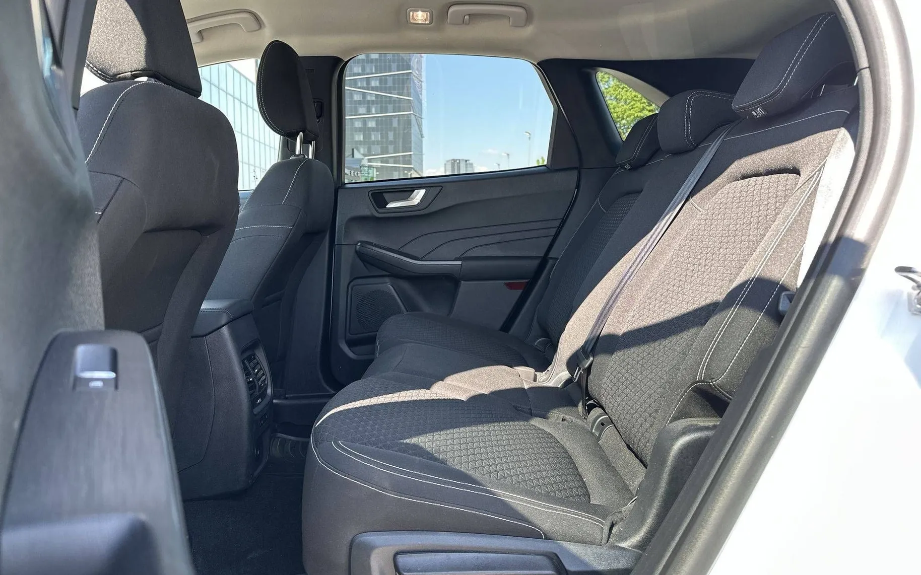 Notranja slika - Ford Kuga - 1.5 EcoBoost Titanium - 11