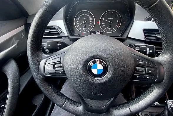 Zunanja slika - BMW X1 - serija :  xDrive18d Advantage LED SPORT NAVI PDC - 12
