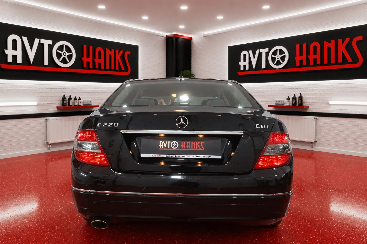 Notranja slika - Mercedes-Benz C-Razred - C 220 CDI Avantgarde.1.LASNIK.MAX OHRANJEN - 10