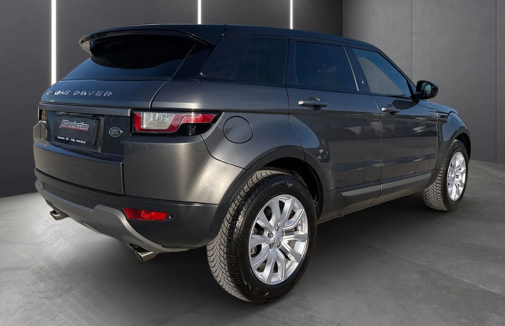 Zunanja slika - Land Rover Range Rover Evoque - 2.0 TD4 150 KM SE+ 4WD avt.-SLO poreklo-1. las - 3