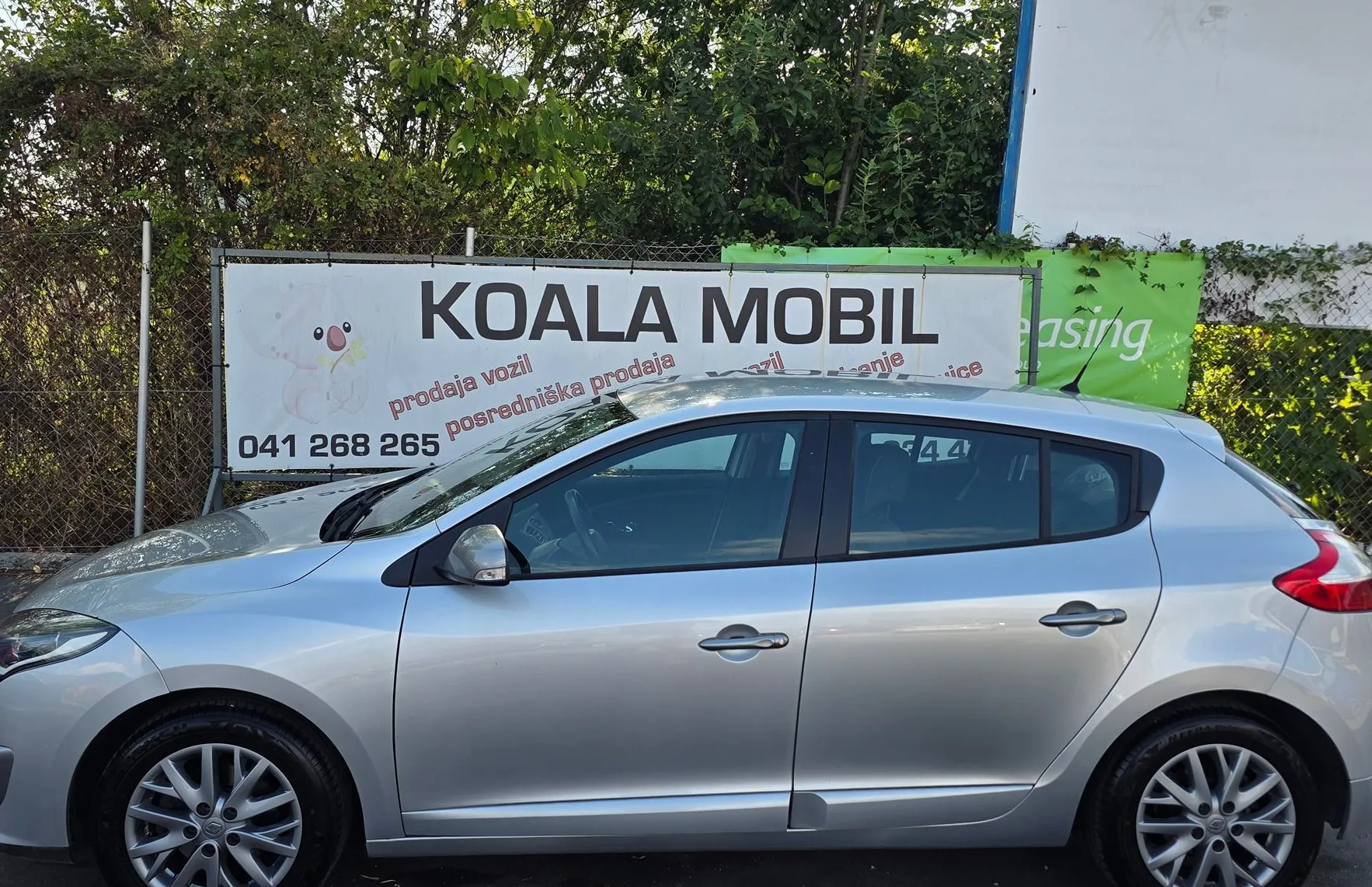 Zunanja slika - Renault Mégane - Megane Berline TCe 115 ALU PLATIŠČA-PDC-KLIMA-SLOVENSKI - 7