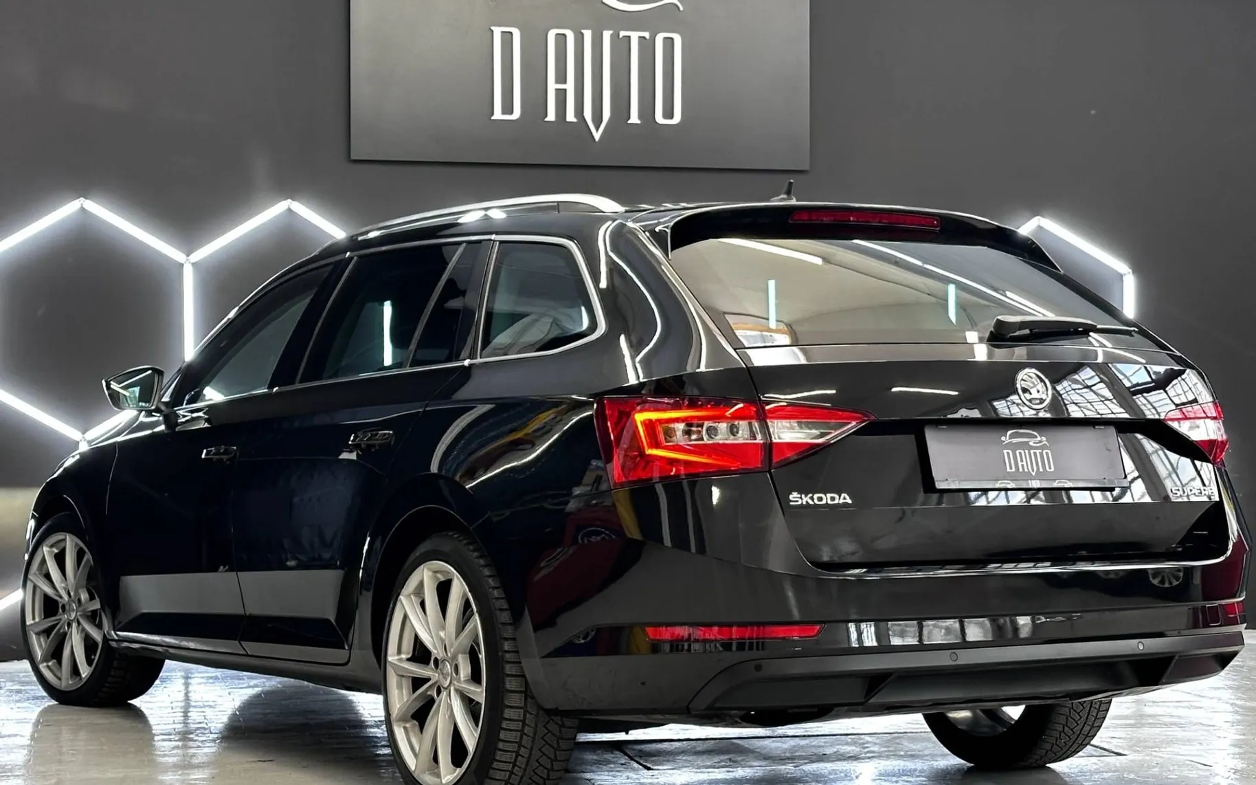 Zunanja slika - Škoda Superb - 2.0 TDI 110 kW VIRTUAL-DSG-KLJUKA-MEMORY-NOVE GU.. - 6