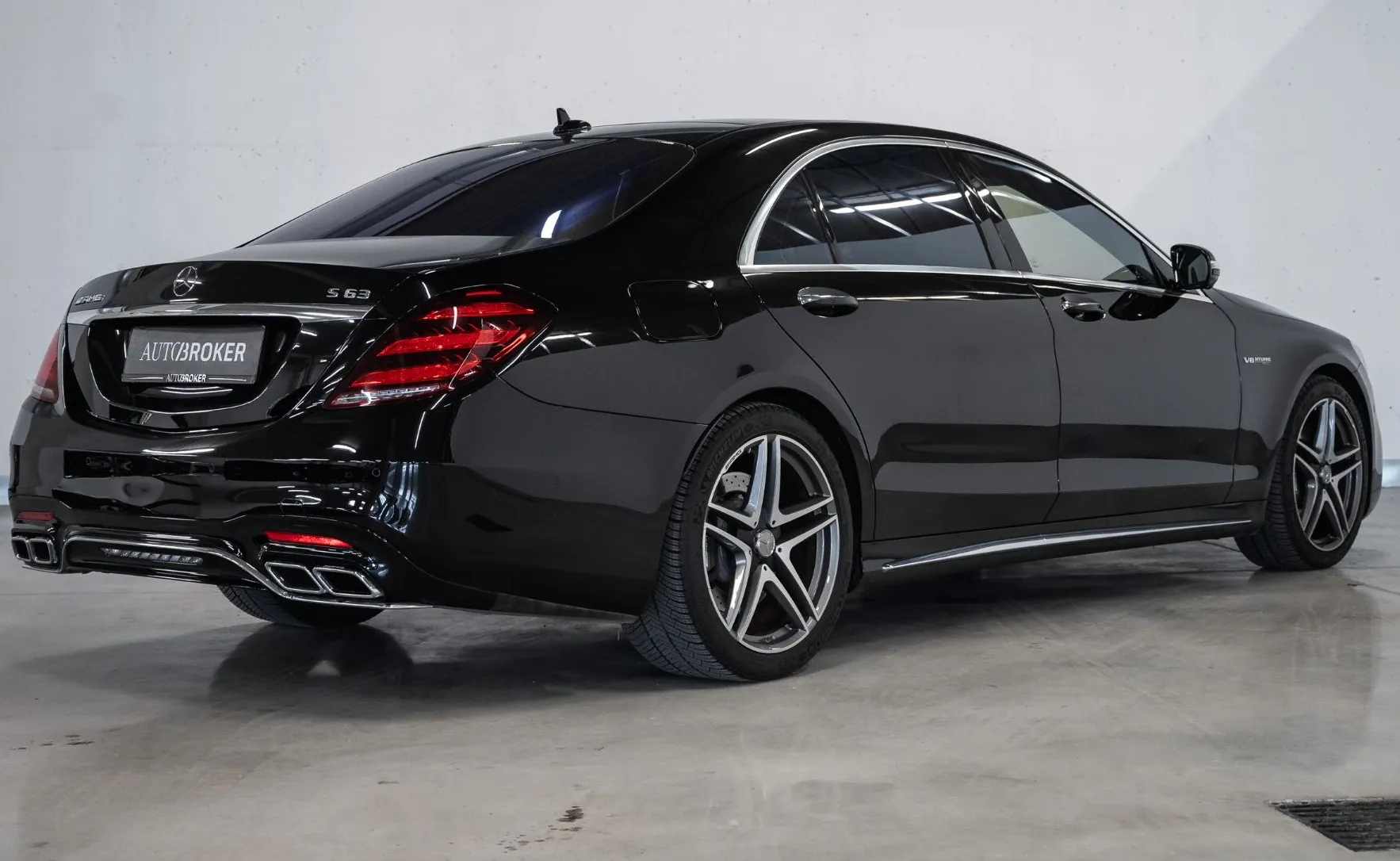 Zunanja slika - Mercedes-Benz S-Razred - S 63 AMG 4MATIC+ L - 5