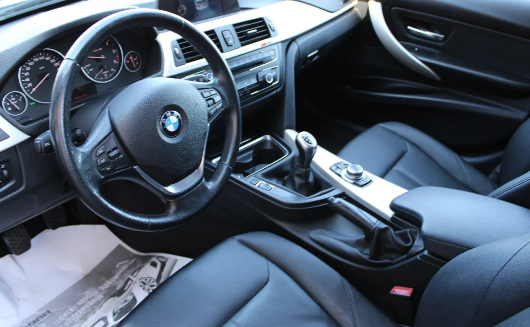 Zunanja slika - BMW Serija 3 - Touring: 318d Touring - 12