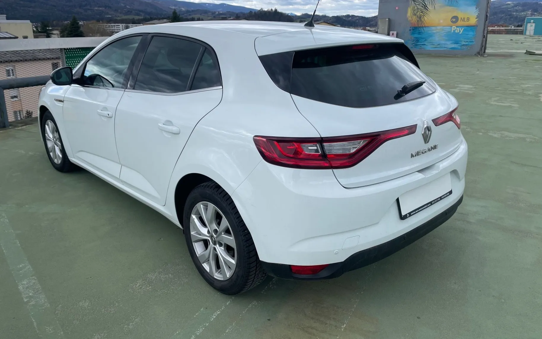 Zunanja slika - Renault Mégane - Megane 1.3 16 V PDC ZADAJ. - 4