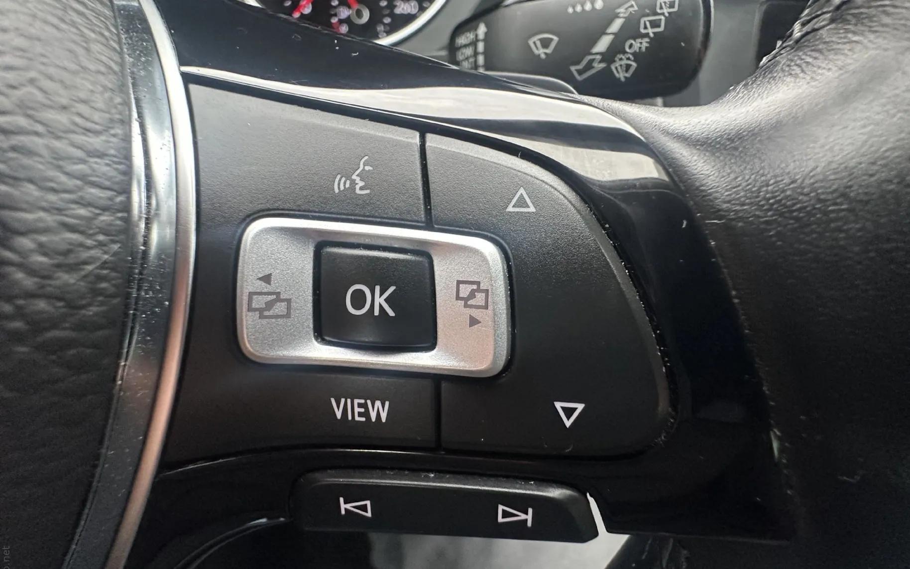 Zunanja slika - Volkswagen Tiguan - 2.0 TDI Comfort DSG.110kW.NAVI.ALU.PDC.DIZEL - 14
