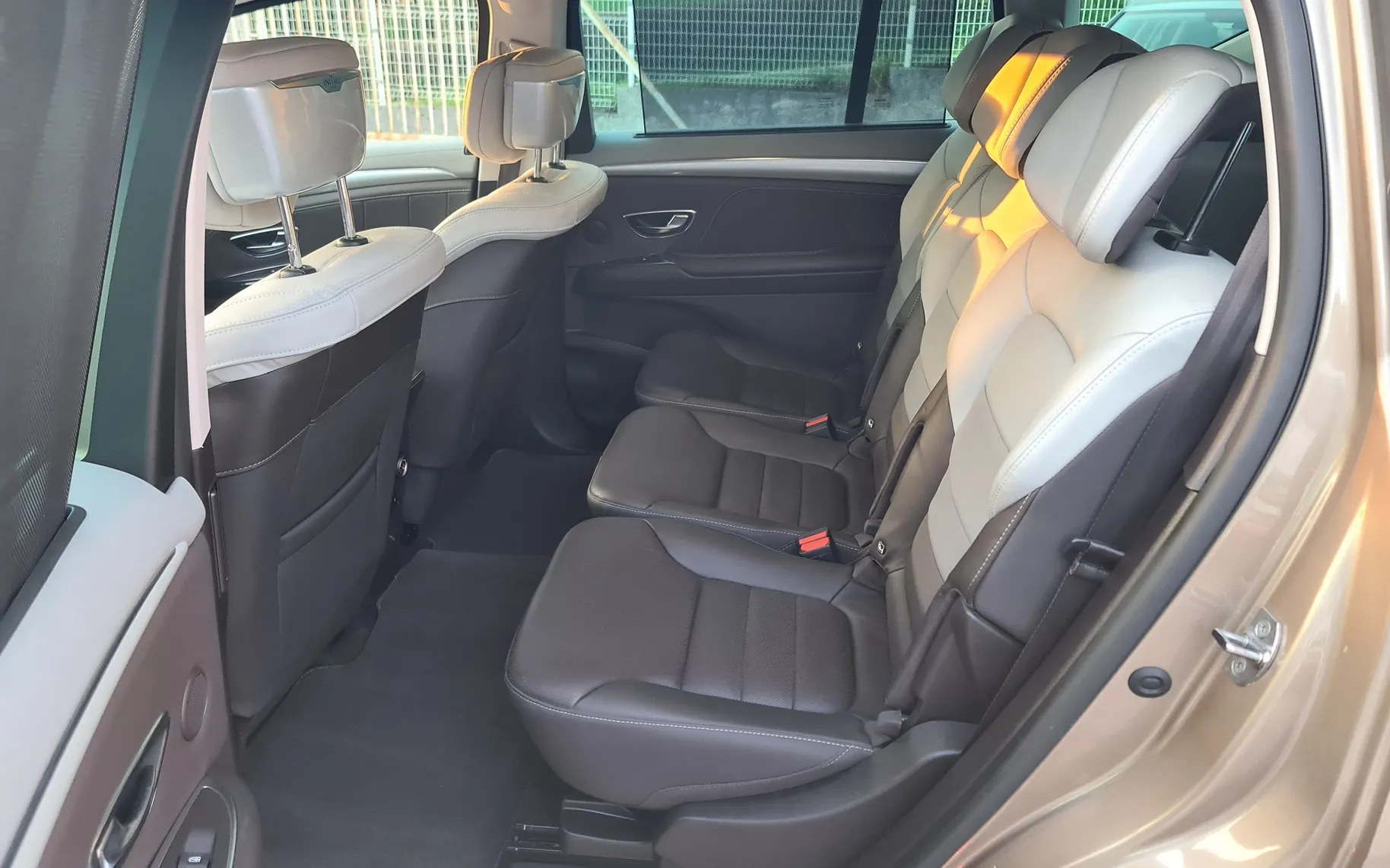 Notranja slika - Renault Espace - INITIALE PARIS dci160 4CONTROL,FULLED,MASAŽA - 15