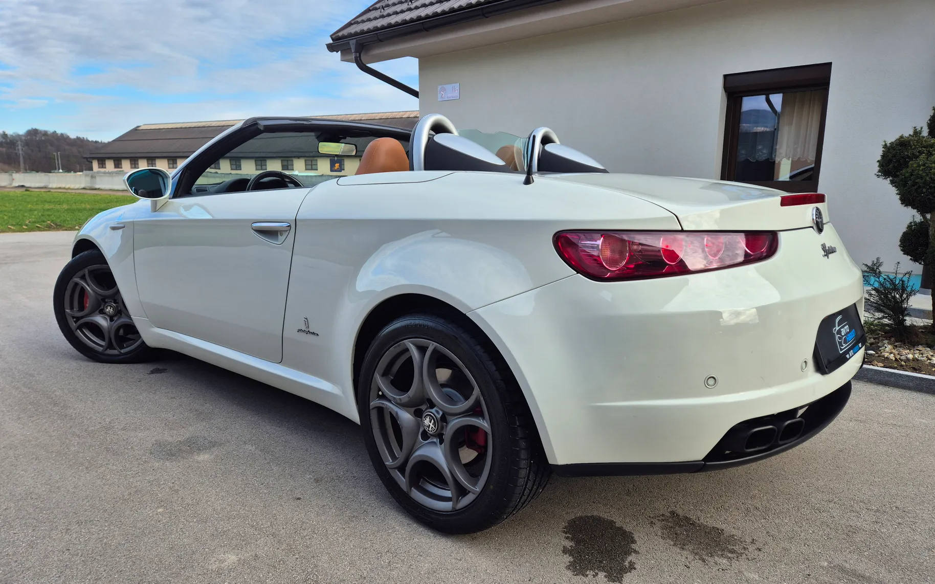 Zunanja slika - Alfa Romeo Spider - 2.4 - 4