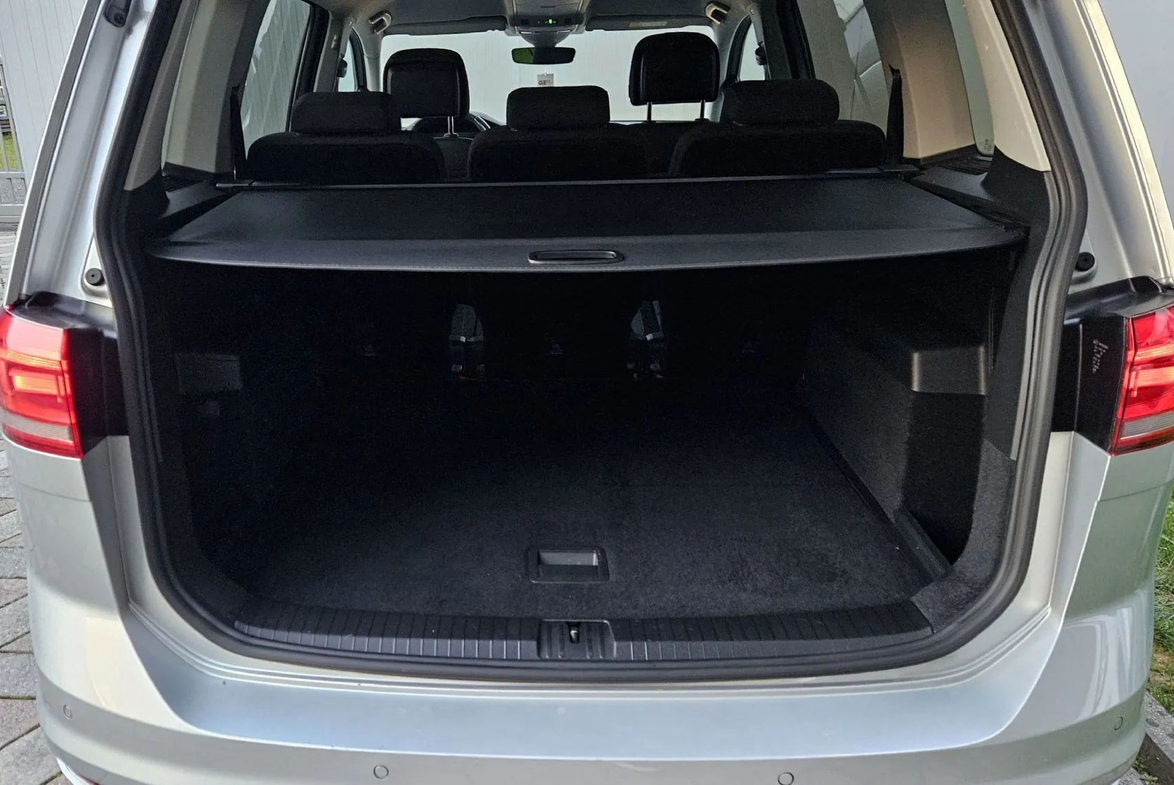 Zunanja slika - VW Touran - 2.0 TDI avt. Family +Vitual+ACC+Kamera+Navi - 12