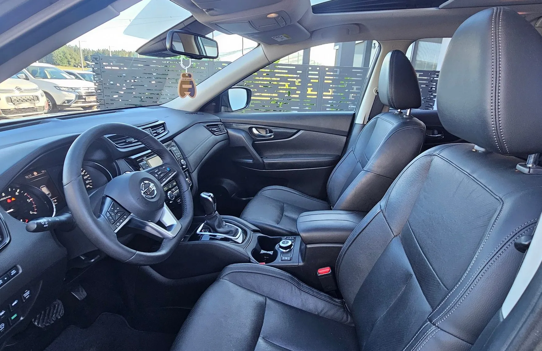 Zunanja slika - Nissan X-Trail - 4WD 1.7 dCi Tekna X-Tronic- LED-PANO-GR.SED.-1.LAS - 3
