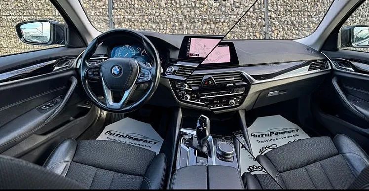 Zunanja slika - BMW Serija 5 - : 520d aut. |PANO|KAM|AMBI| - 16