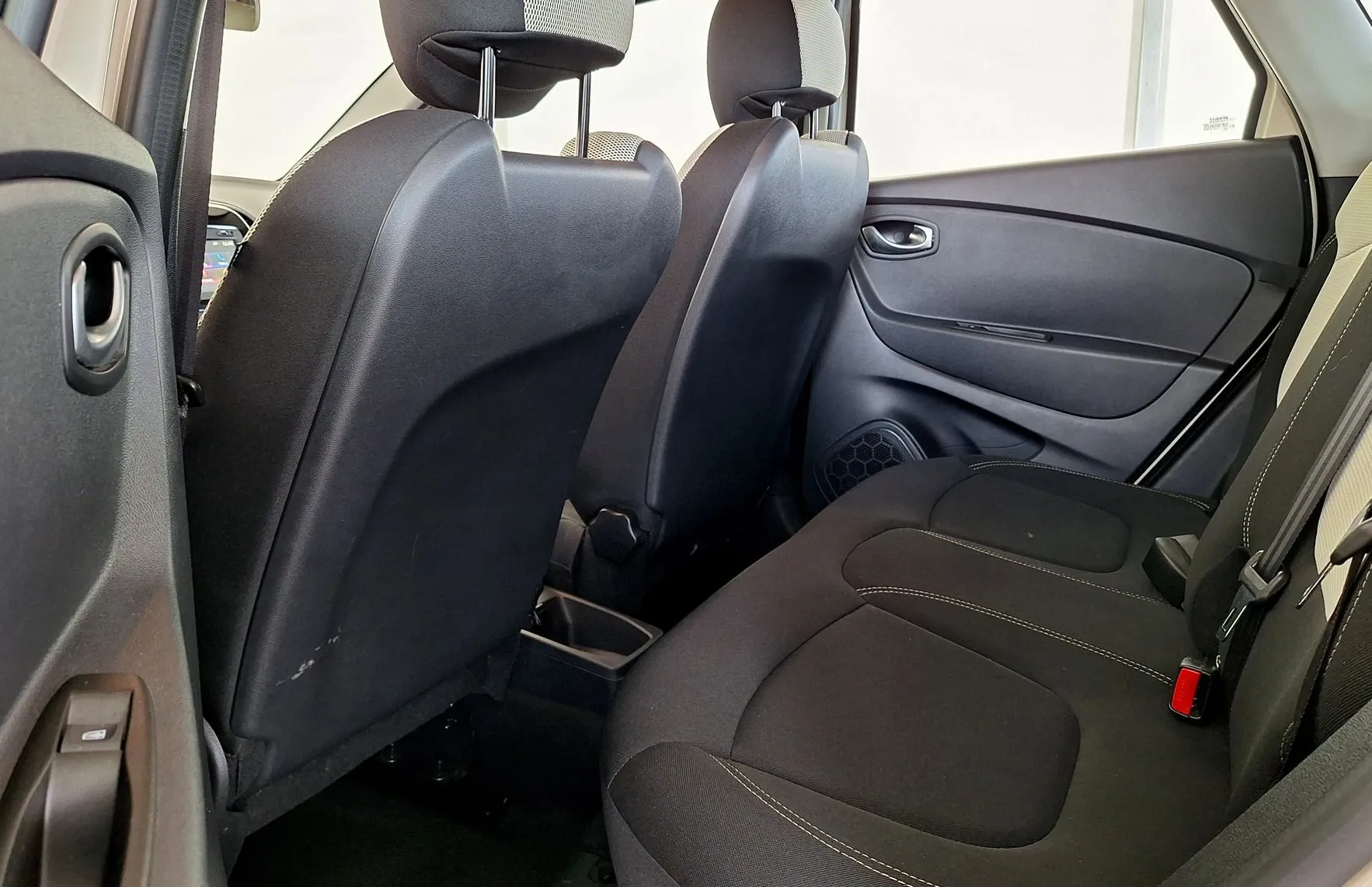 Zunanja slika - Renault Captur - TCe 90 Outdoor•Slovensko vozilo•1.Lastnik•... - 13