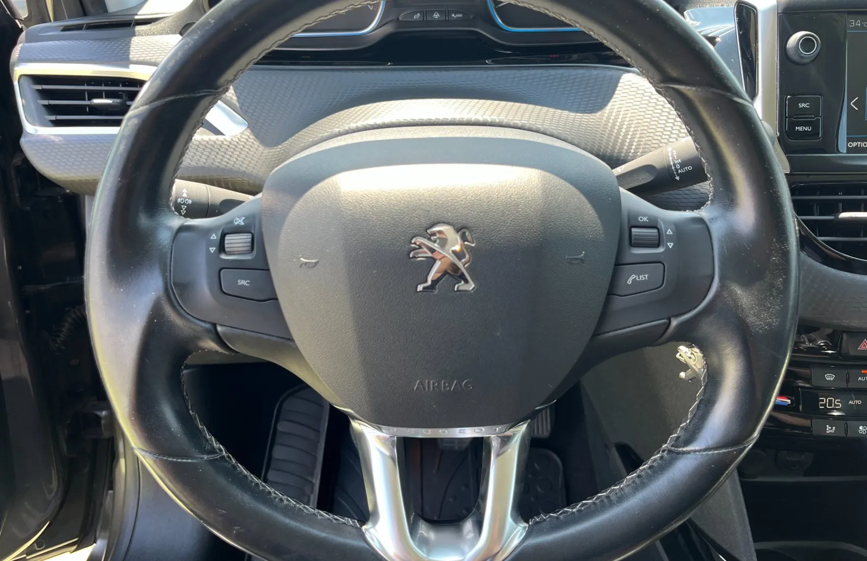 Zunanja slika - Peugeot 2008 - 1.2 PureTech 130Allure XEN.NAVI.PDC SAMO 69.000KM - 12