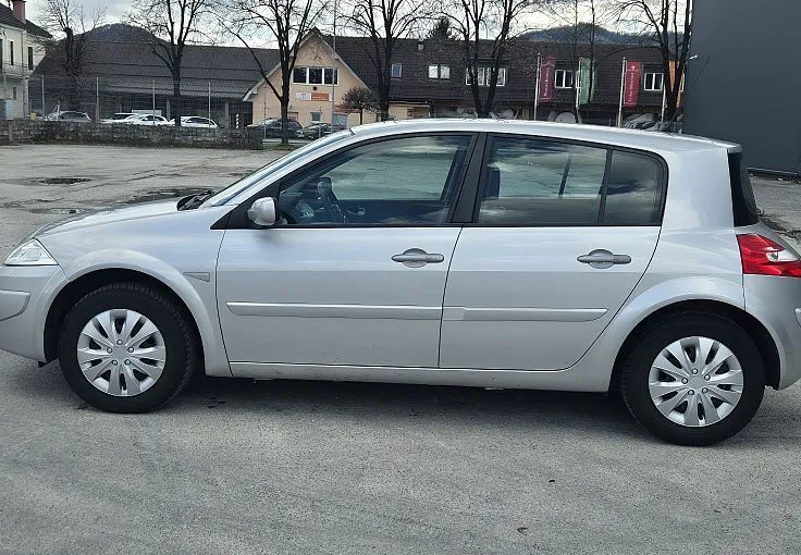 Zunanja slika - Renault Mégane - Megane 1.6 16V - 8