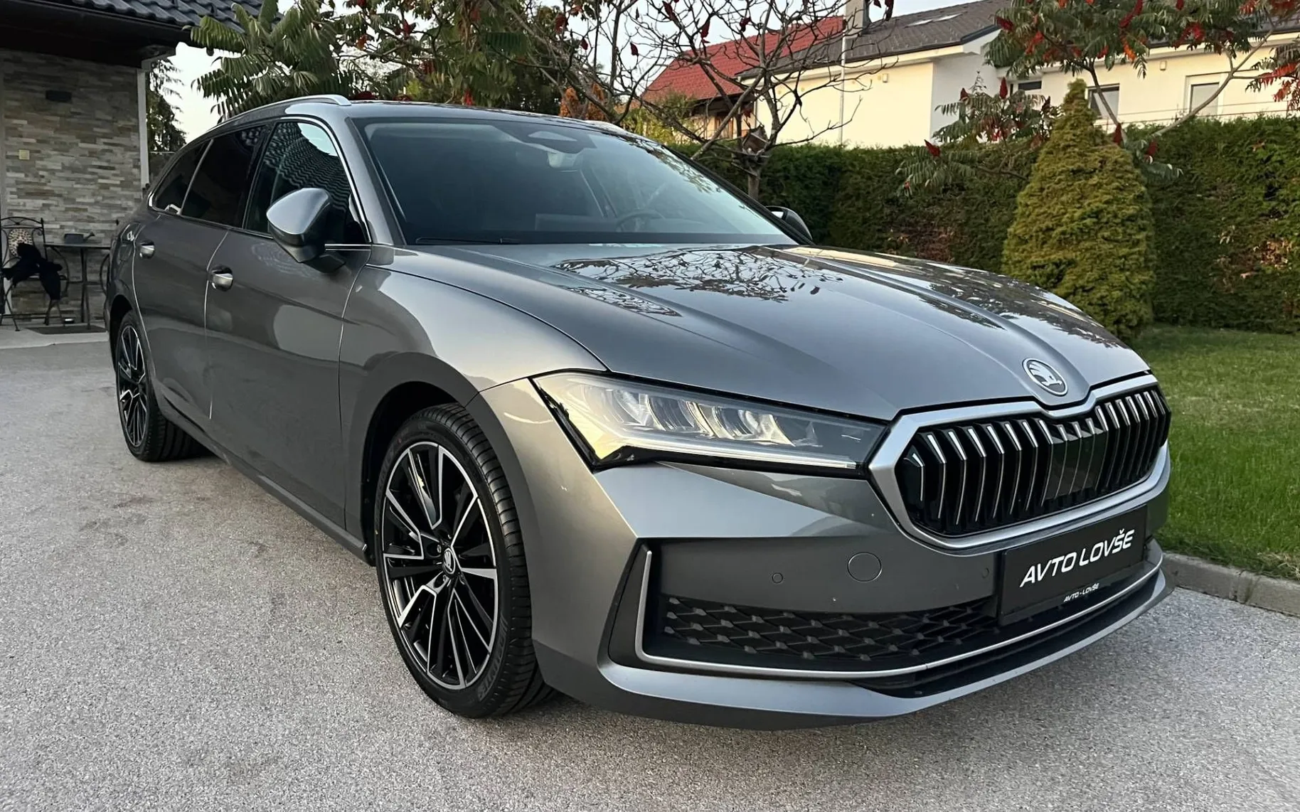 Zunanja slika - Škoda Superb - Combi 1.5 TSI mHEV Selection DSG-1 LASTNIK-ALU-KAM - 6