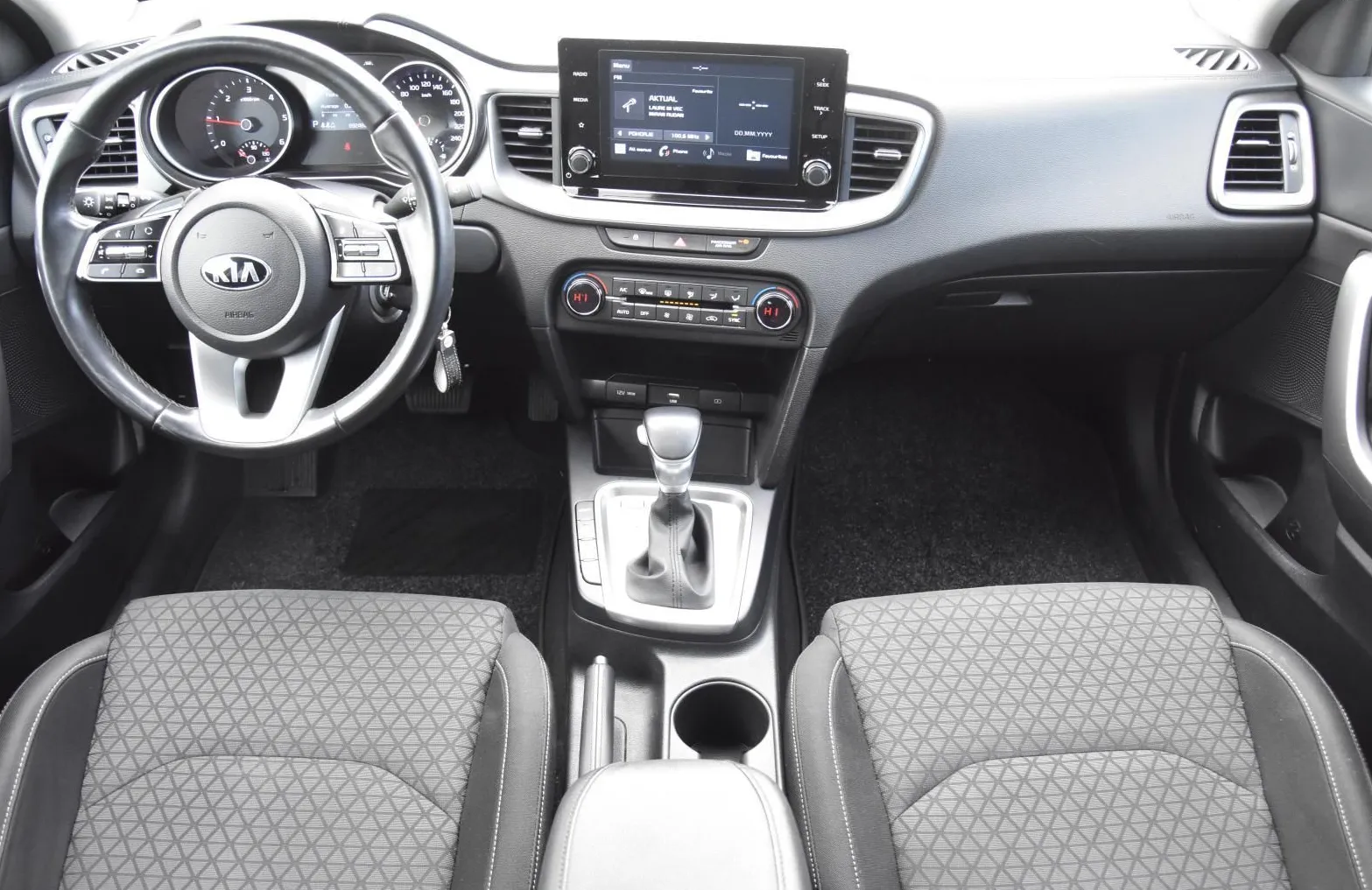 Zunanja slika - KIA Stonic - 1.2 DPI 57.9 kW  79 KM  LX Urban+ M T - 9
