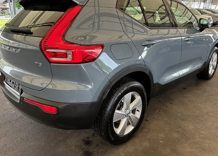 Zunanja slika - Volvo XC40 - T3 AUT Momentum - 4